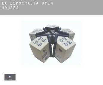 La Democracia  open houses